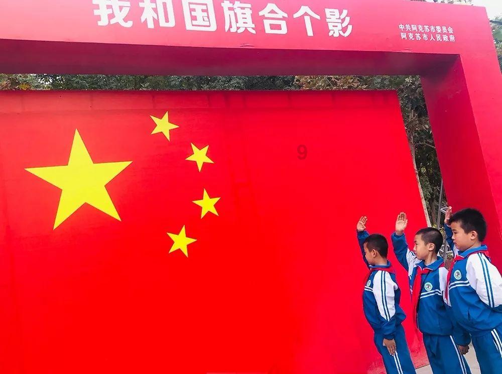 “不能露腰不能拍腿”的古偶男主引争议,成毅、罗云熙粉丝互甩锅